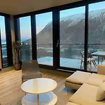 Apartman New, Modern With Fantastic View Tromsø